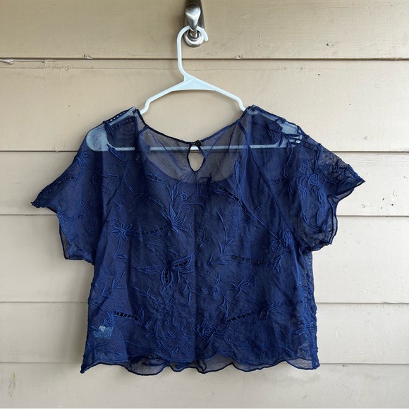 Anthropologie Vanessa Virginia Navy Sheer Lace Crop Top - Size L Boho - Picture 7 of 7